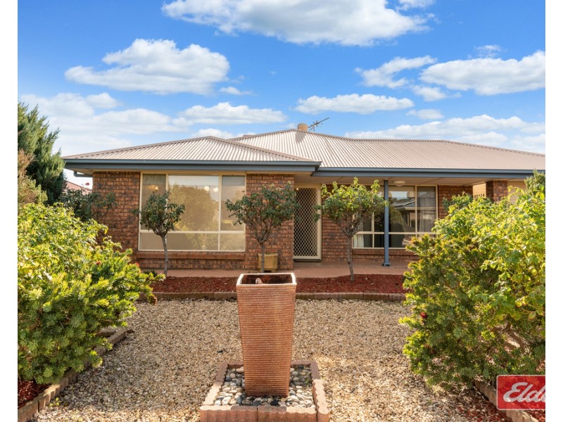 2 Selway Place, Evanston Park SA 5116