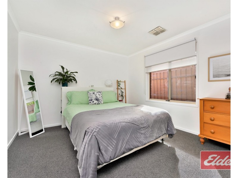 15 Maxwell Court, Evanston Park SA 5116