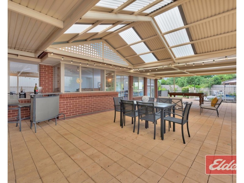 15 Maxwell Court, Evanston Park SA 5116