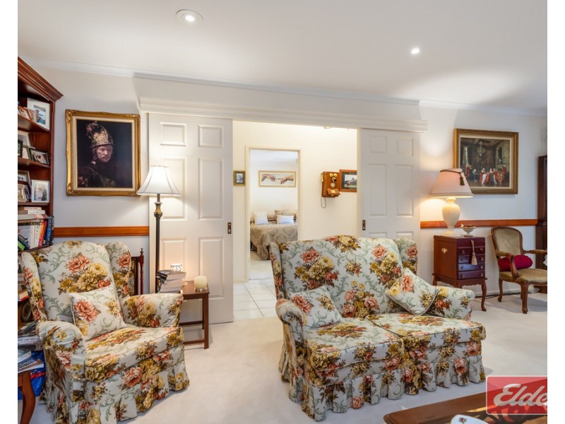 11 John Murray Drive, Williamstown SA 5351