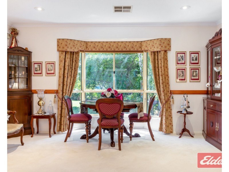 11 John Murray Drive, Williamstown SA 5351