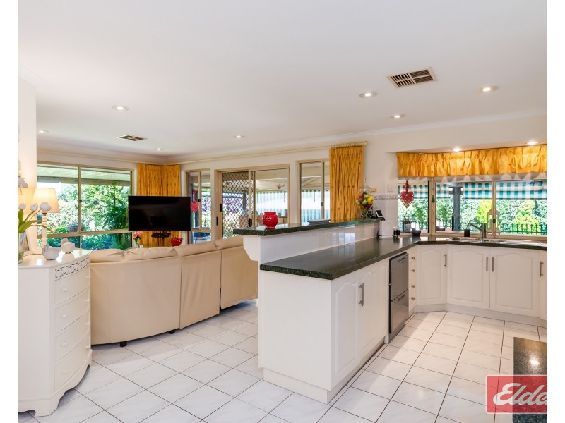 11 John Murray Drive, Williamstown SA 5351