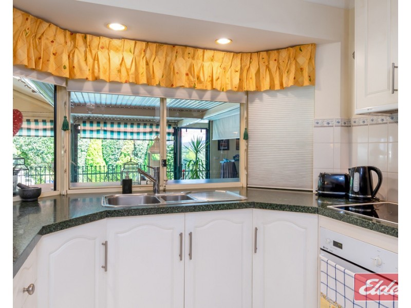 11 John Murray Drive, Williamstown SA 5351