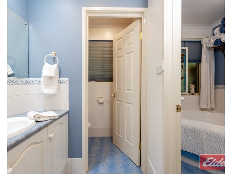 11 John Murray Drive, Williamstown SA 5351