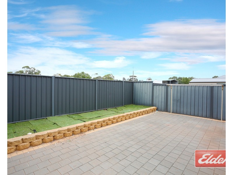 4 Hamra Drive, Smithfield SA 5114