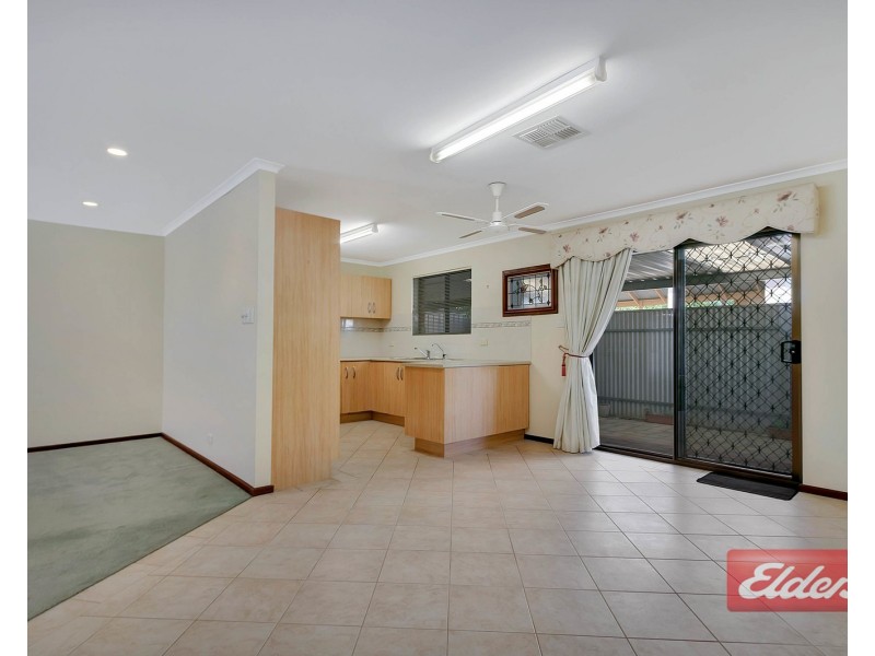 2/41 REDBANKS ROAD, Willaston SA 5118