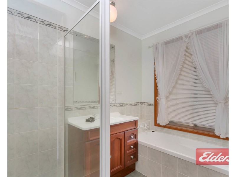 5 HEINRICH STREET, Gawler East SA 5118