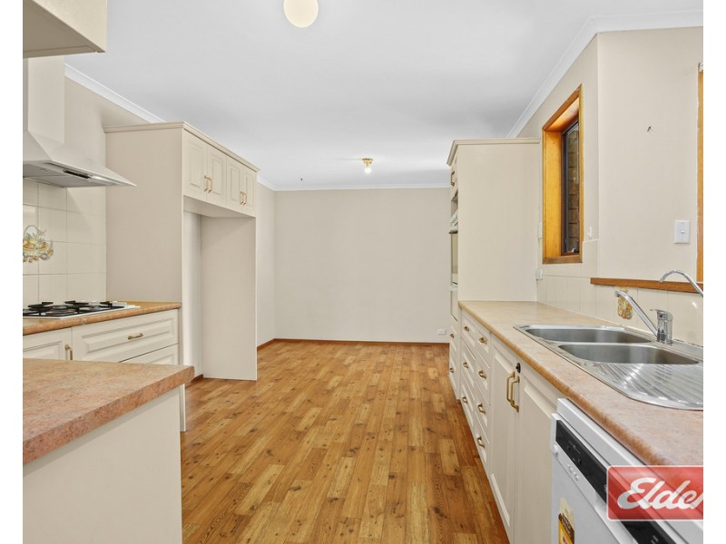 6 Brooks Avenue, Willaston SA 5118