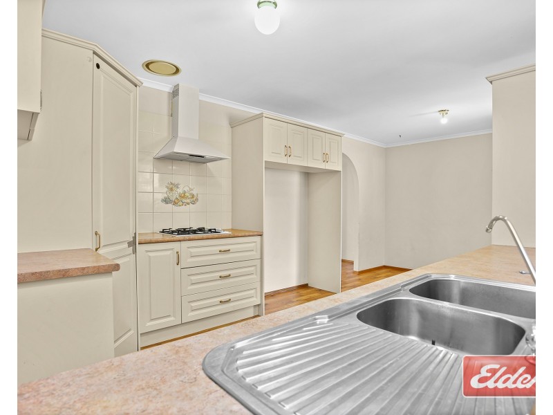 6 Brooks Avenue, Willaston SA 5118