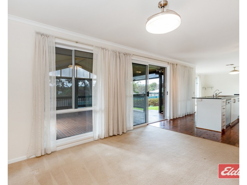 7 John Murray Drive, Williamstown SA 5351