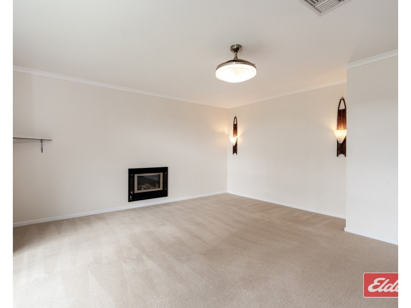 7 John Murray Drive, Williamstown SA 5351