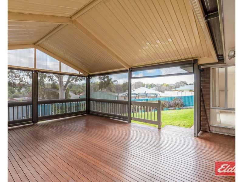 7 John Murray Drive, Williamstown SA 5351