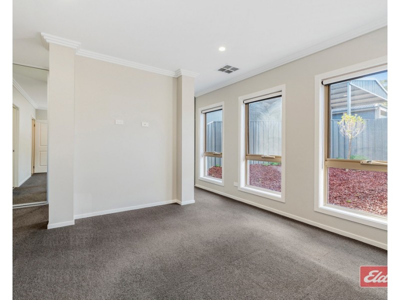 10 Polkinghorne Place, Williamstown SA 5351