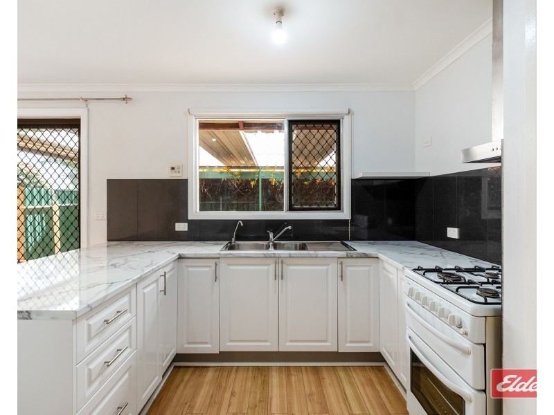 2 Grey Crescent, Evanston Gardens SA 5116