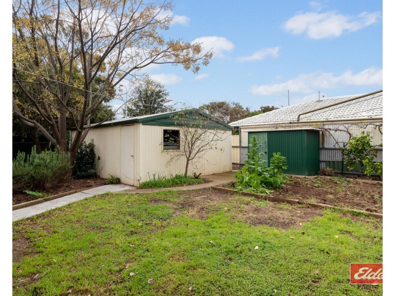 2 Grey Crescent, Evanston Gardens SA 5116