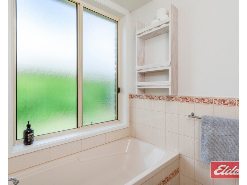 12 Mitchell Court, Williamstown SA 5351