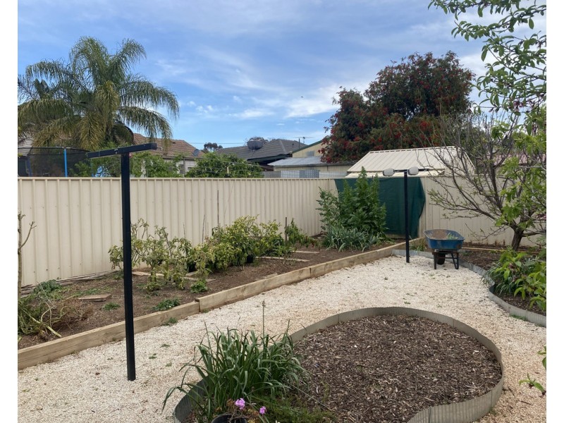 12 Edward Crescent, Evanston Park SA 5116