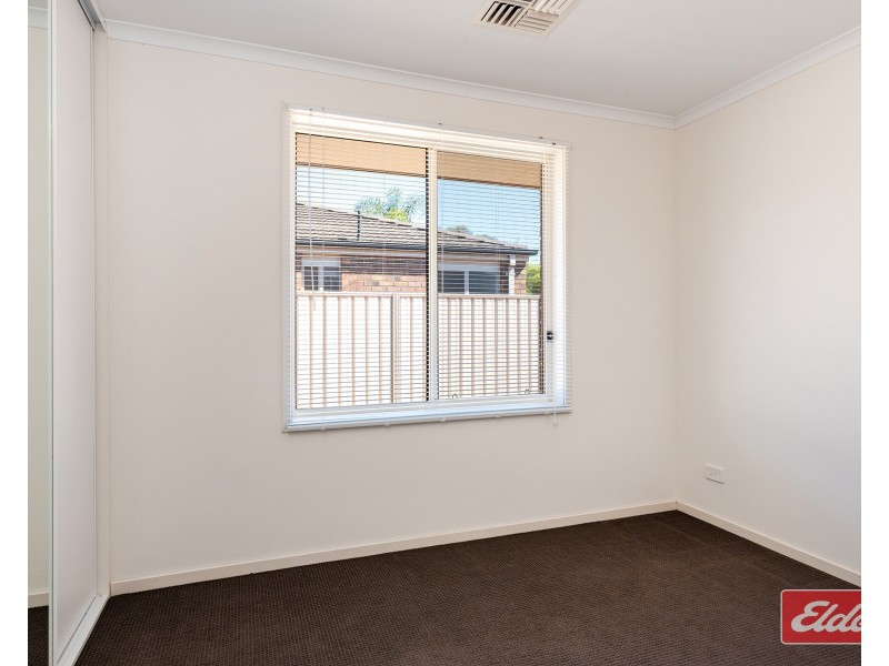 8 McGonigal Drive, Willaston SA 5118