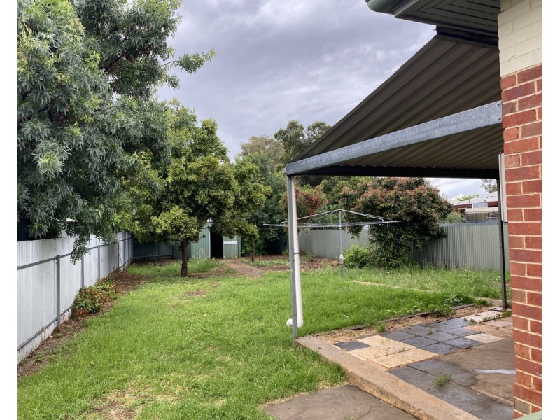 12 BACTON STREET, Evanston SA 5116