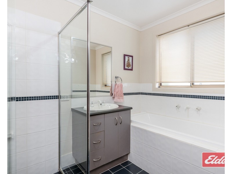 17 Farrell Street, Evanston Gardens SA 5116