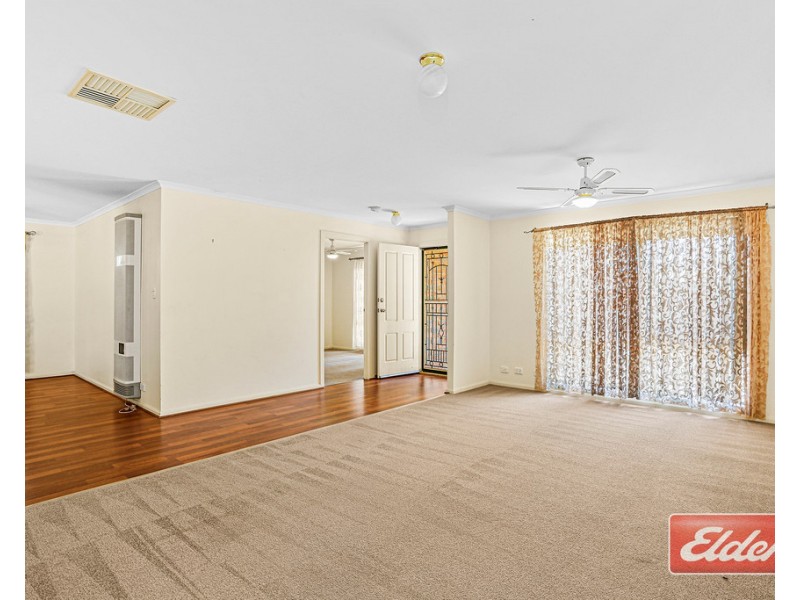 5 Makin Court, Evanston Park SA 5116