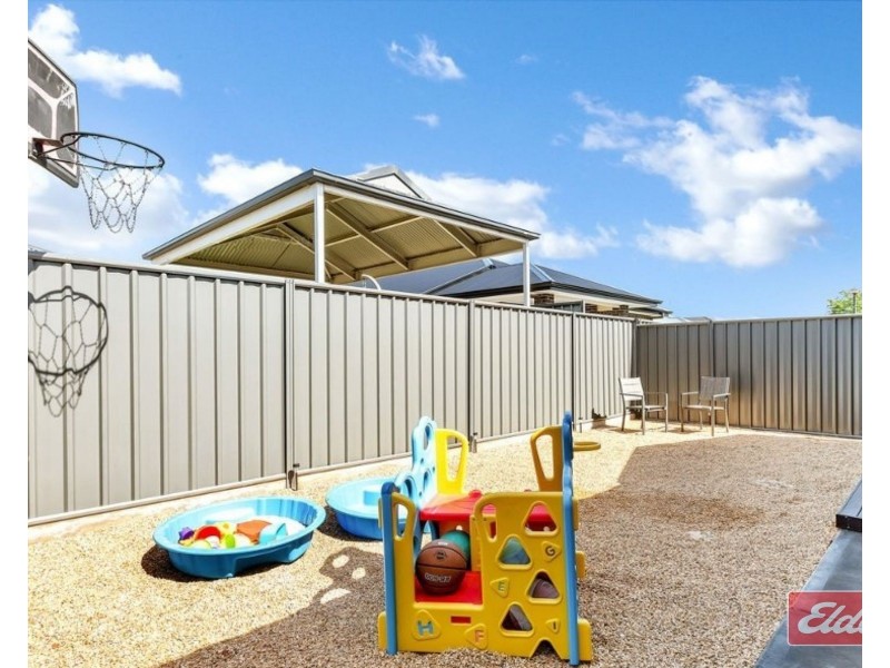 13 Almond Circuit, Munno Para West SA 5115
