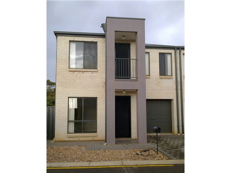 4 Hamra Drive, Smithfield SA 5114