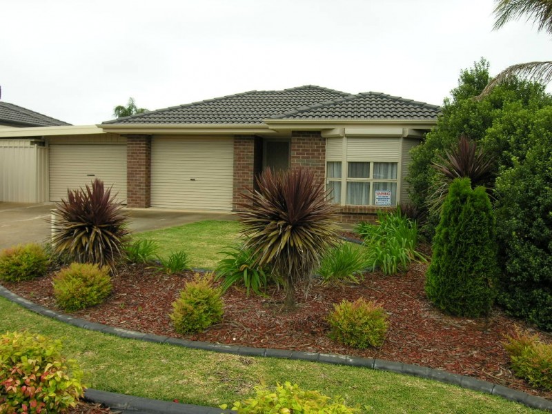 100 President Avenue, Andrews Farm SA 5114
