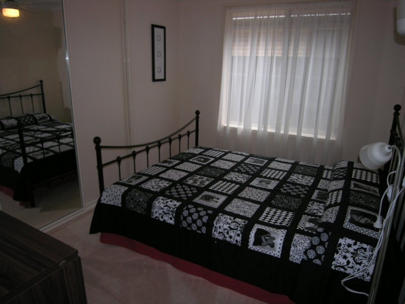 100 President Avenue, Andrews Farm SA 5114