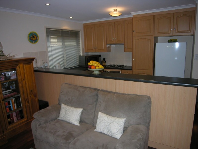 100 President Avenue, Andrews Farm SA 5114