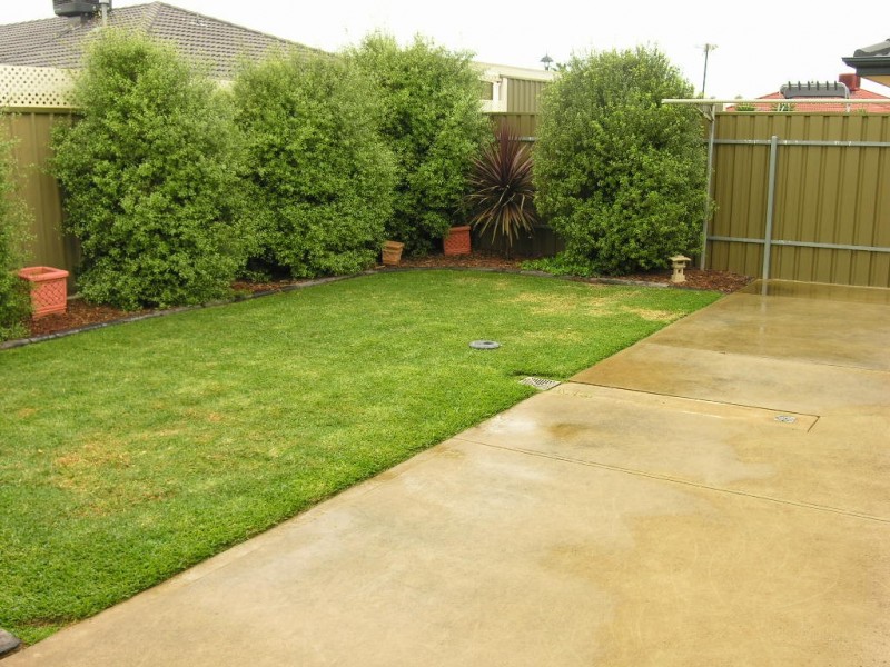 100 President Avenue, Andrews Farm SA 5114