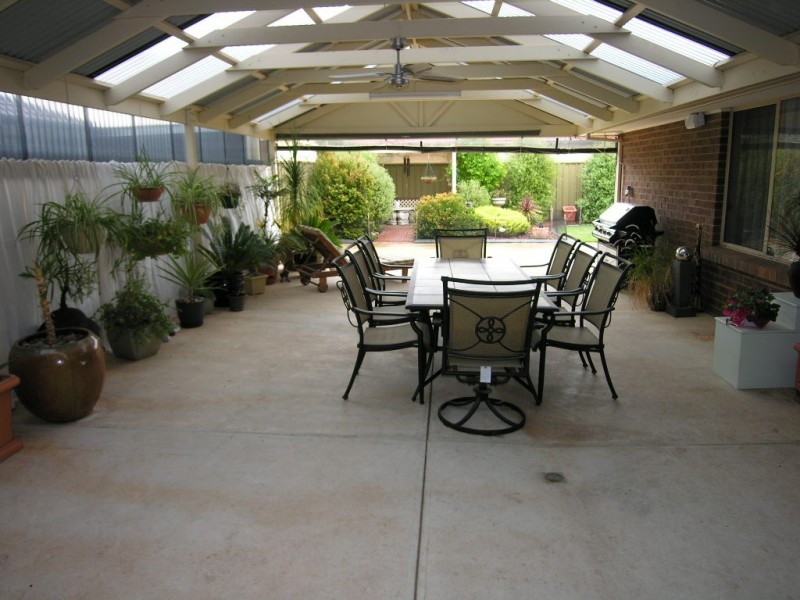 100 President Avenue, Andrews Farm SA 5114