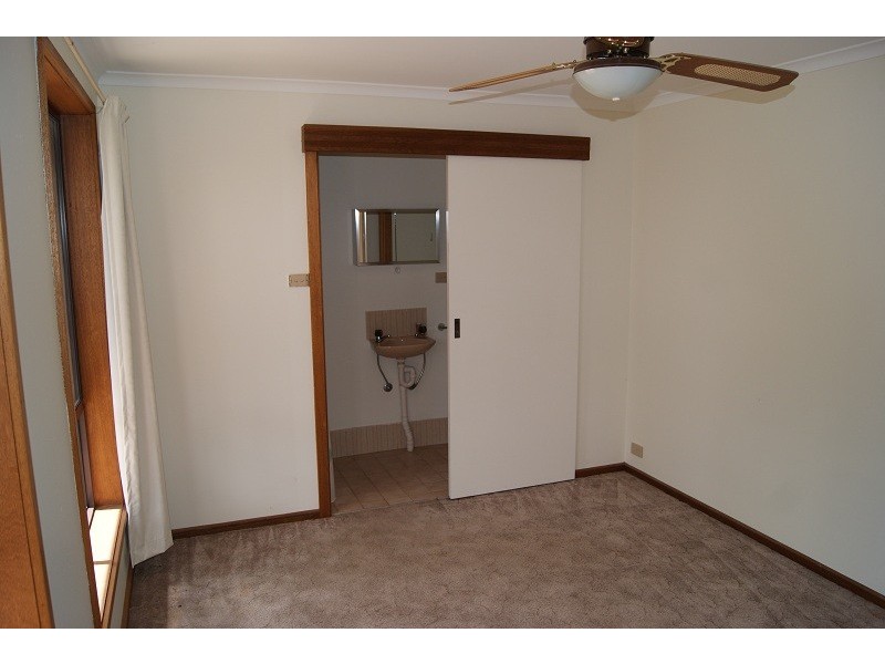 18 Krieg Road, Evanston Park SA 5116