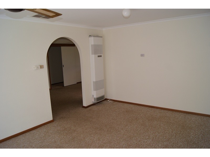 18 Krieg Road, Evanston Park SA 5116