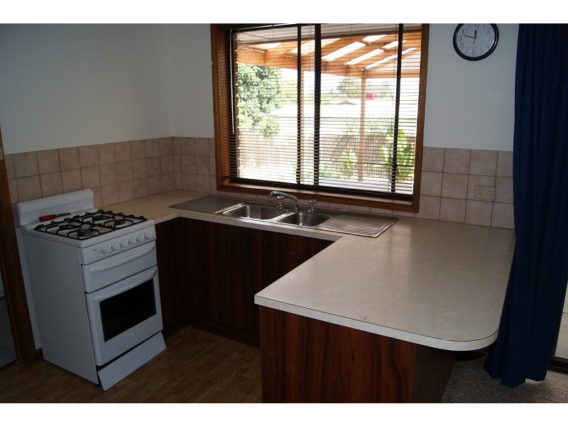 18 Krieg Road, Evanston Park SA 5116