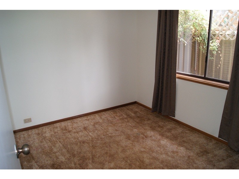 18 Krieg Road, Evanston Park SA 5116