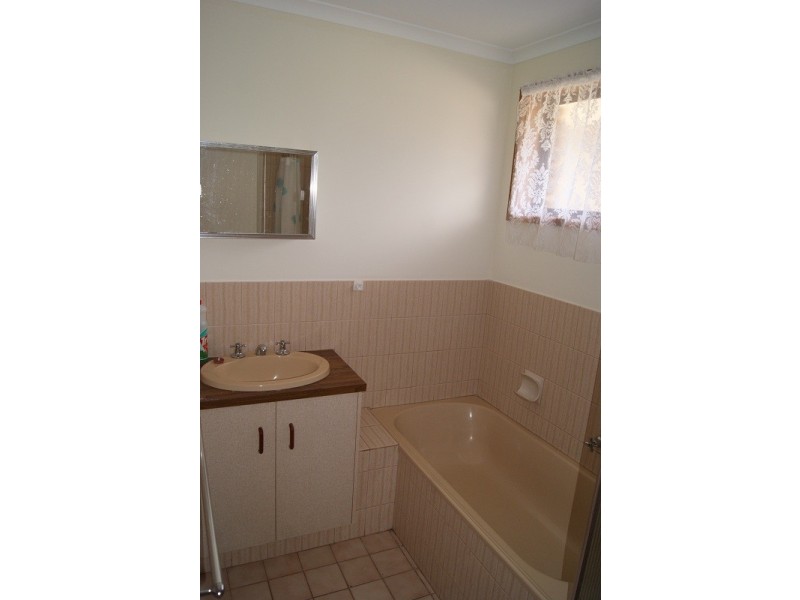 18 Krieg Road, Evanston Park SA 5116