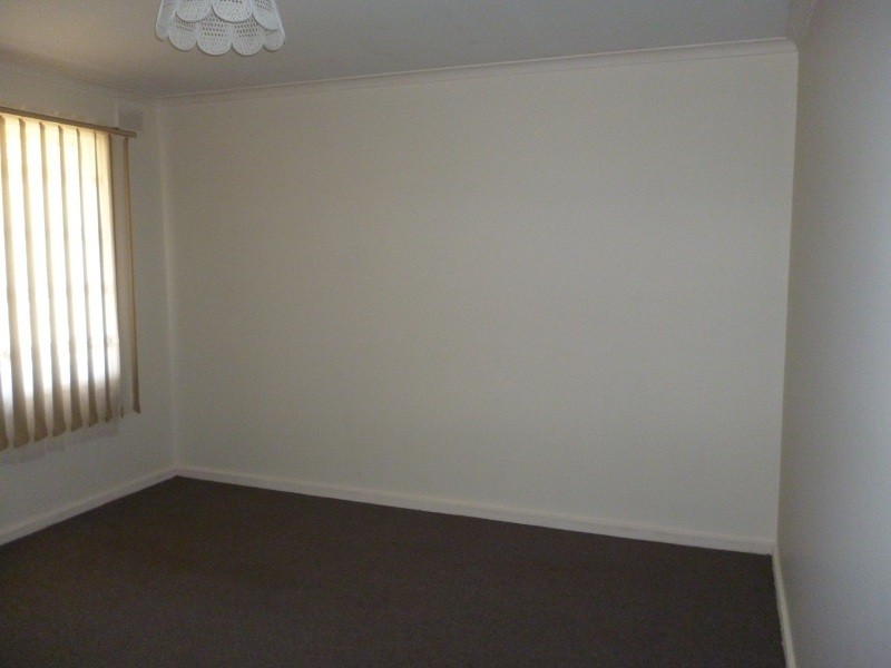 4 Bacton Street, Evanston SA 5116