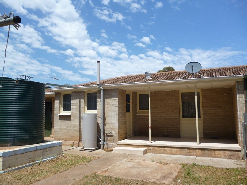 4 Bacton Street, Evanston SA 5116