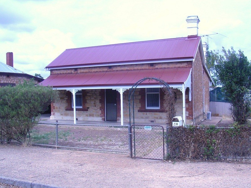 10 Railway Terrace, Hamley Bridge SA 5401