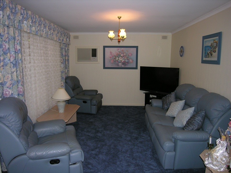 6 Montacute Street, Elizabeth Downs SA 5113