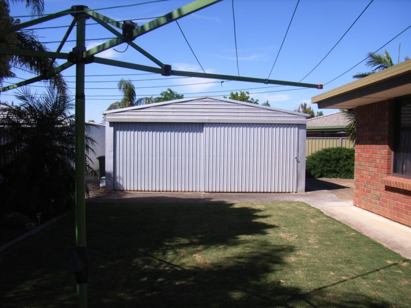 8 Mold Court, Evanston Park SA 5116