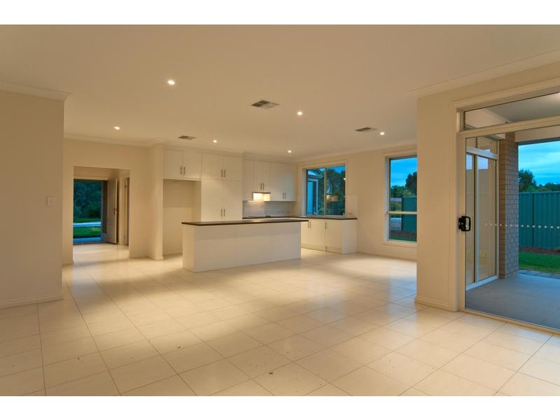 34 Barkey Street, Greenock SA 5360