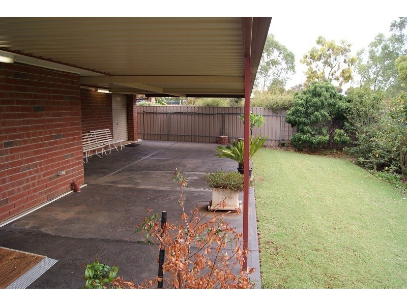 16 Thiele Crescent, Evanston Park SA 5116