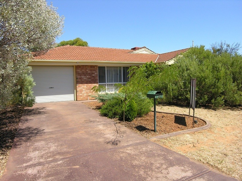 6 Ranee Court, Andrews Farm SA 5114