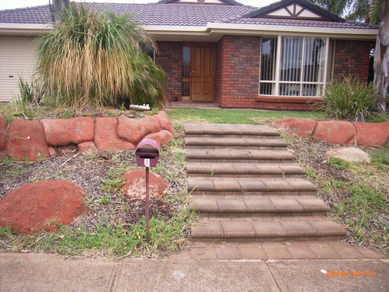 8 Trinity Drive, Evanston Park SA 5116