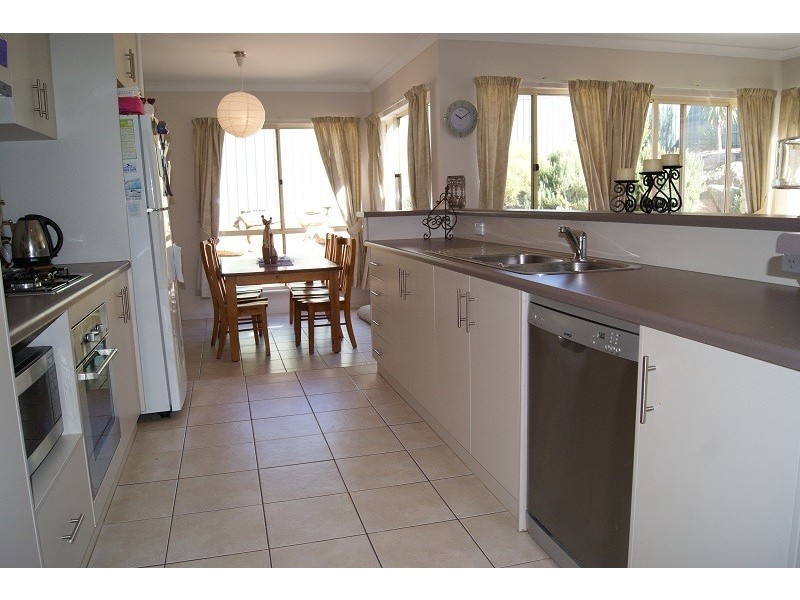15 Teal Court, Hewett SA 5118