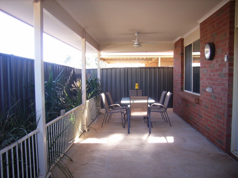 24 Almond Circuit, Munno Para West SA 5115