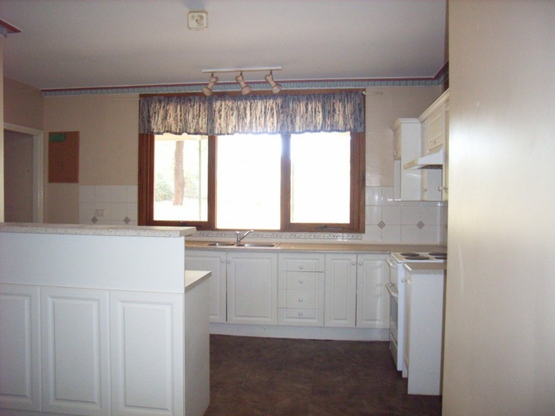 24 Gilbert Street, Hamley Bridge SA 5401