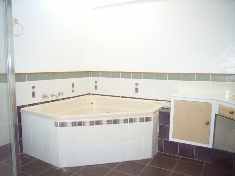 24 Gilbert Street, Hamley Bridge SA 5401